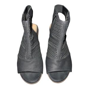 #757 Torrid open toe/heal booties